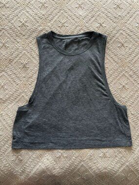 Lululemon All Tied Up Tank Cropped Size 4 Grey Muscle Tank Workout Top